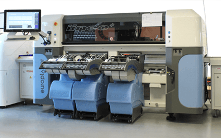 Surface mount pick and place machine
